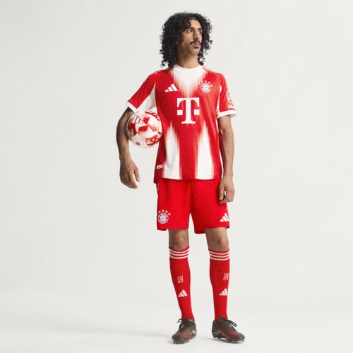 Rotes FC Bayern 25/26 Heim Authentic Trikot