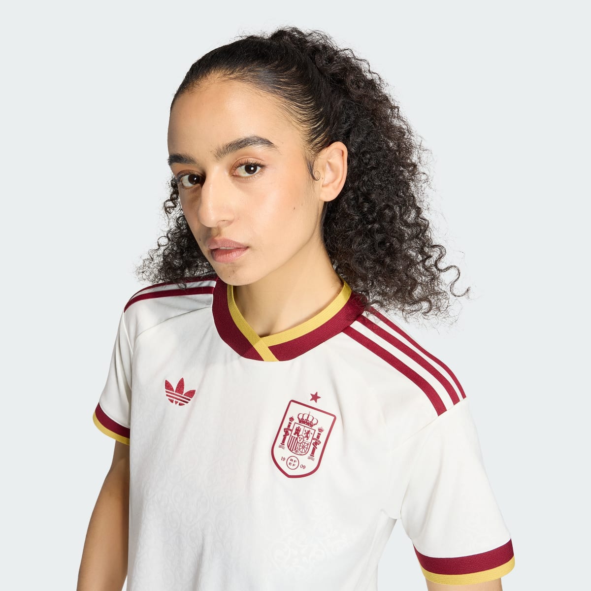 Adidas Spanien Auswärtstrikot 26/27 Damen – Bild 6