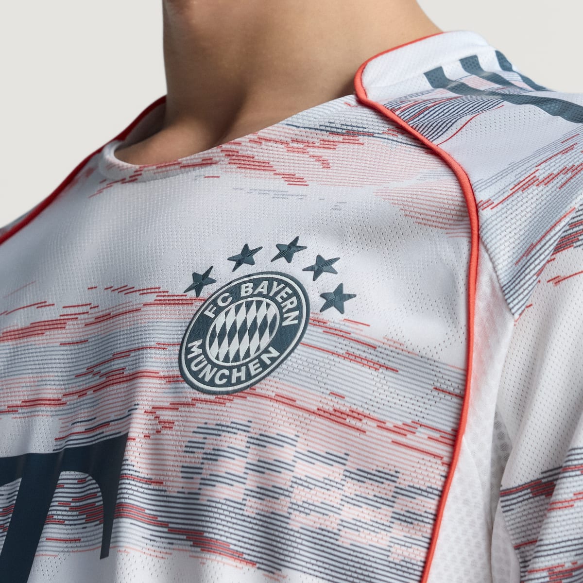 Adidas FC Bayern Auswärts Authentic Trikot 25/26 Herren – Bild 5