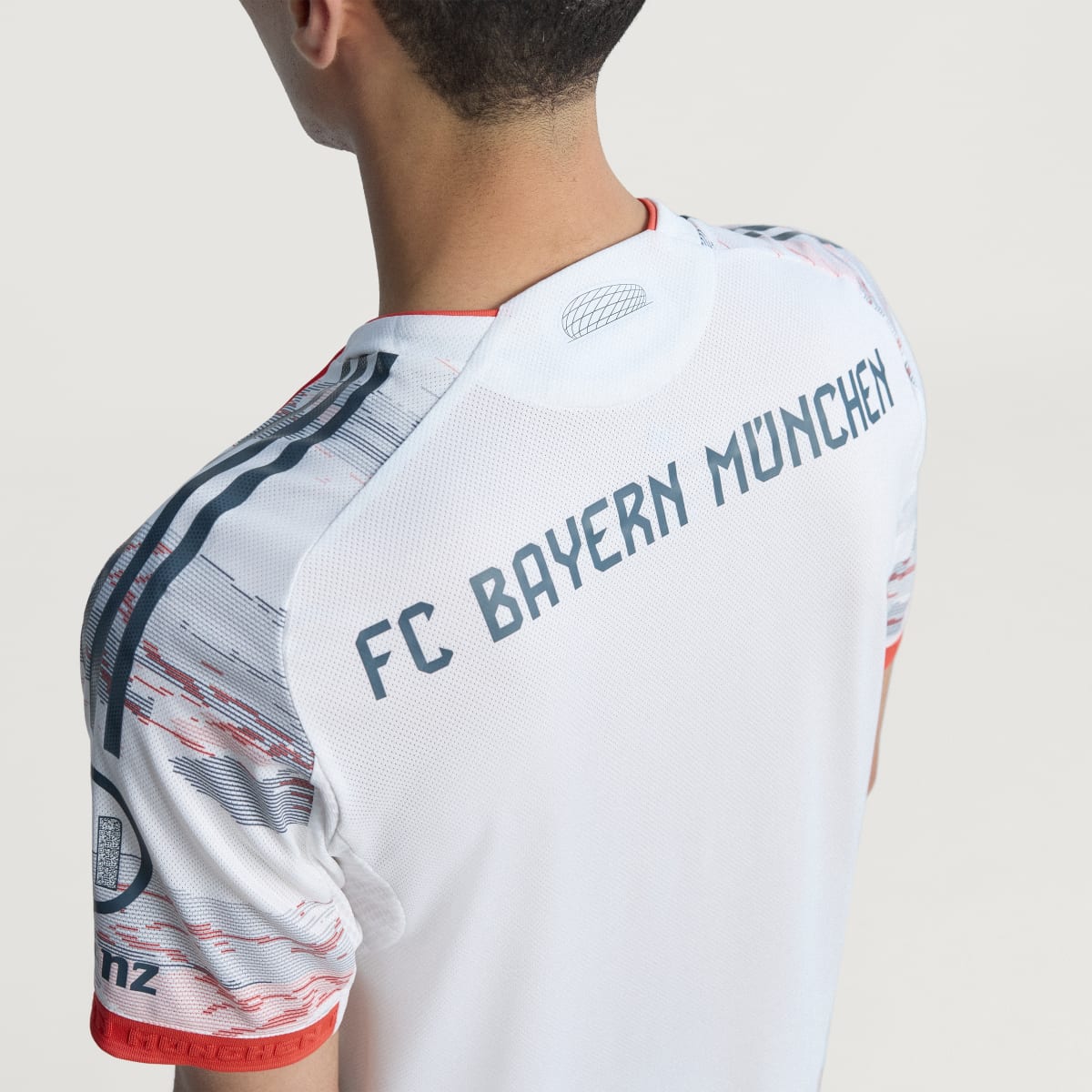 Adidas FC Bayern Auswärts Authentic Trikot 25/26 Herren – Bild 6