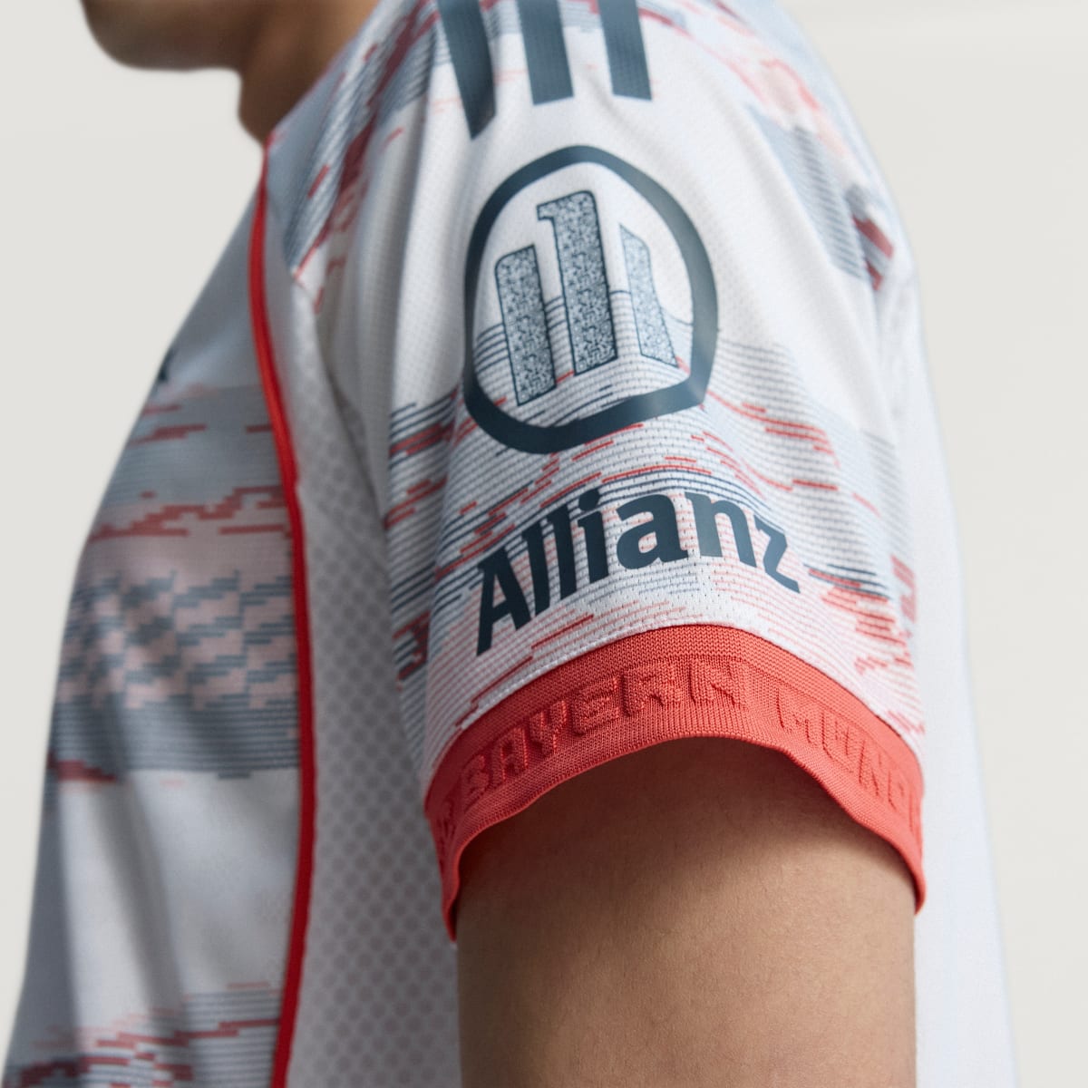 Adidas FC Bayern Auswärts Authentic Trikot 25/26 Herren – Bild 7