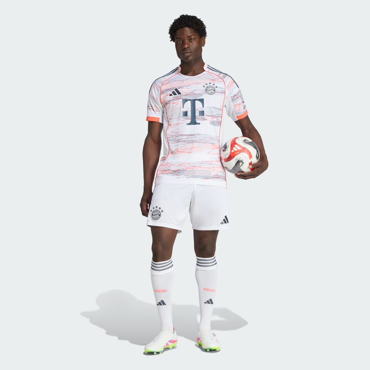 Adidas FC Bayern Auswärts Shorts 25/26 Herren – Bild 5