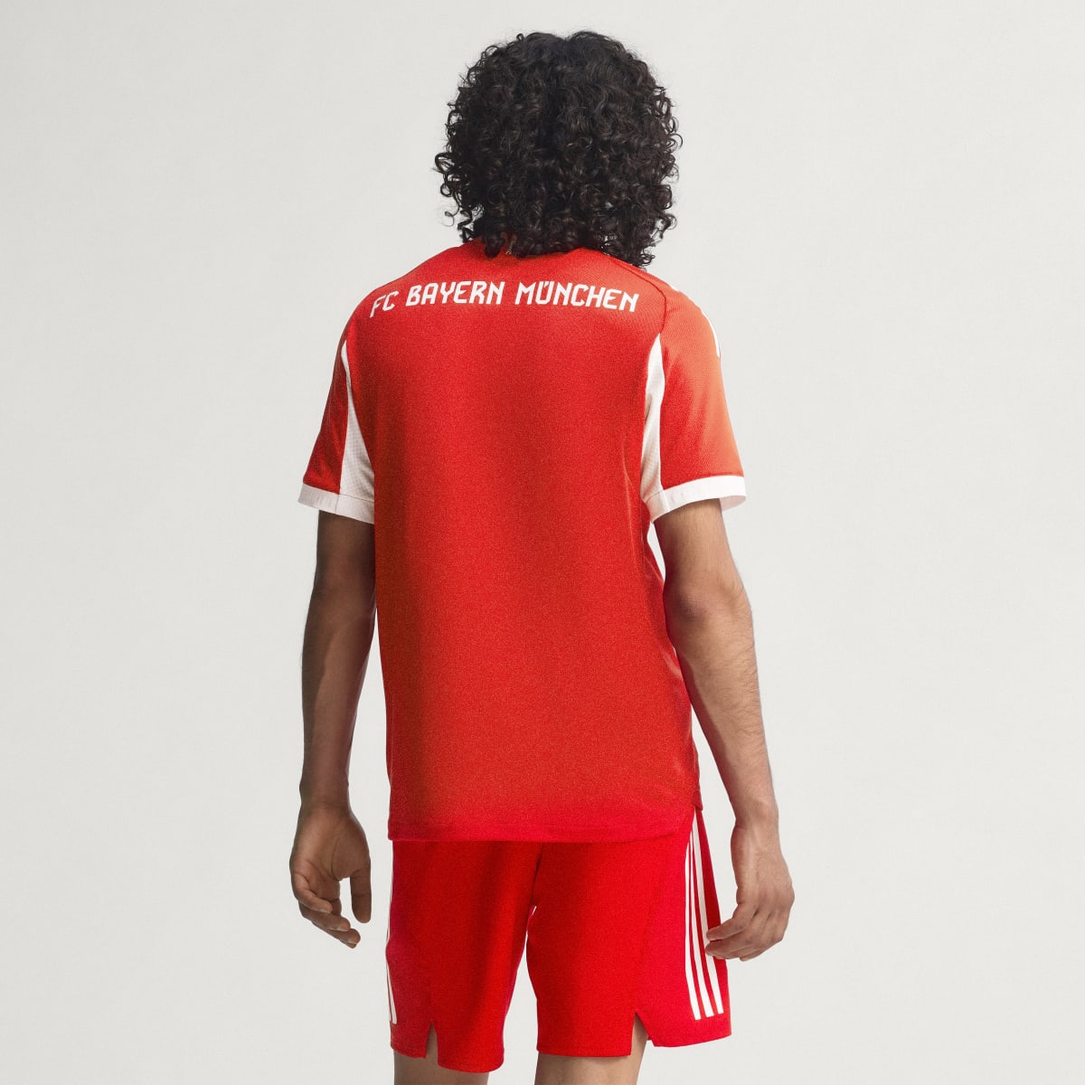 Adidas FC Bayern Authentic Heim Trikot 25/26 Herren – Bild 2