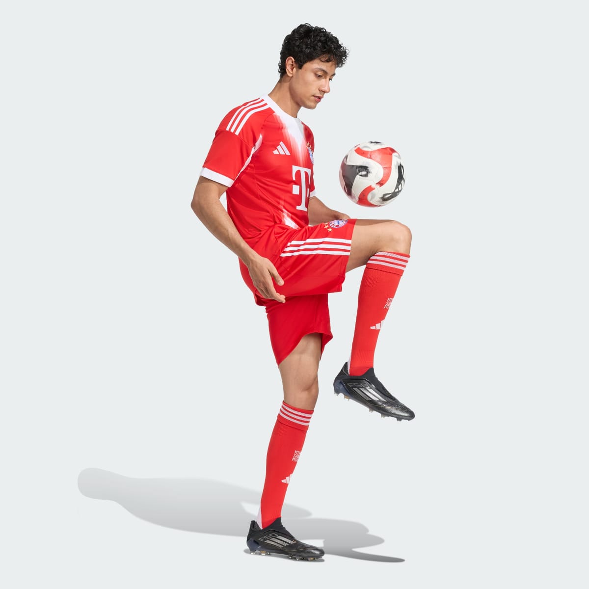 Adidas FC Bayern Heim Shorts 25/26 Herren – Bild 3