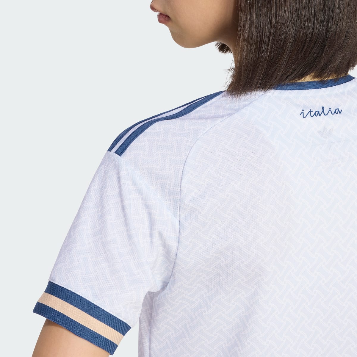 Adidas Damen Italien Auswärtstrikot 26/27 – Bild 7
