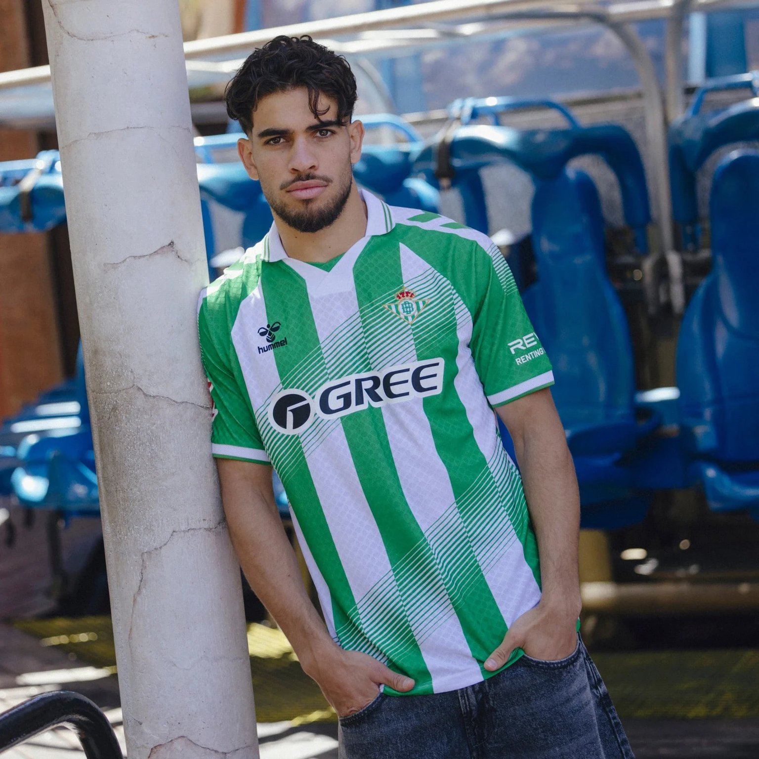 Kinder Hummel Real Betis Heim Trikot 26/27 – Bild 11