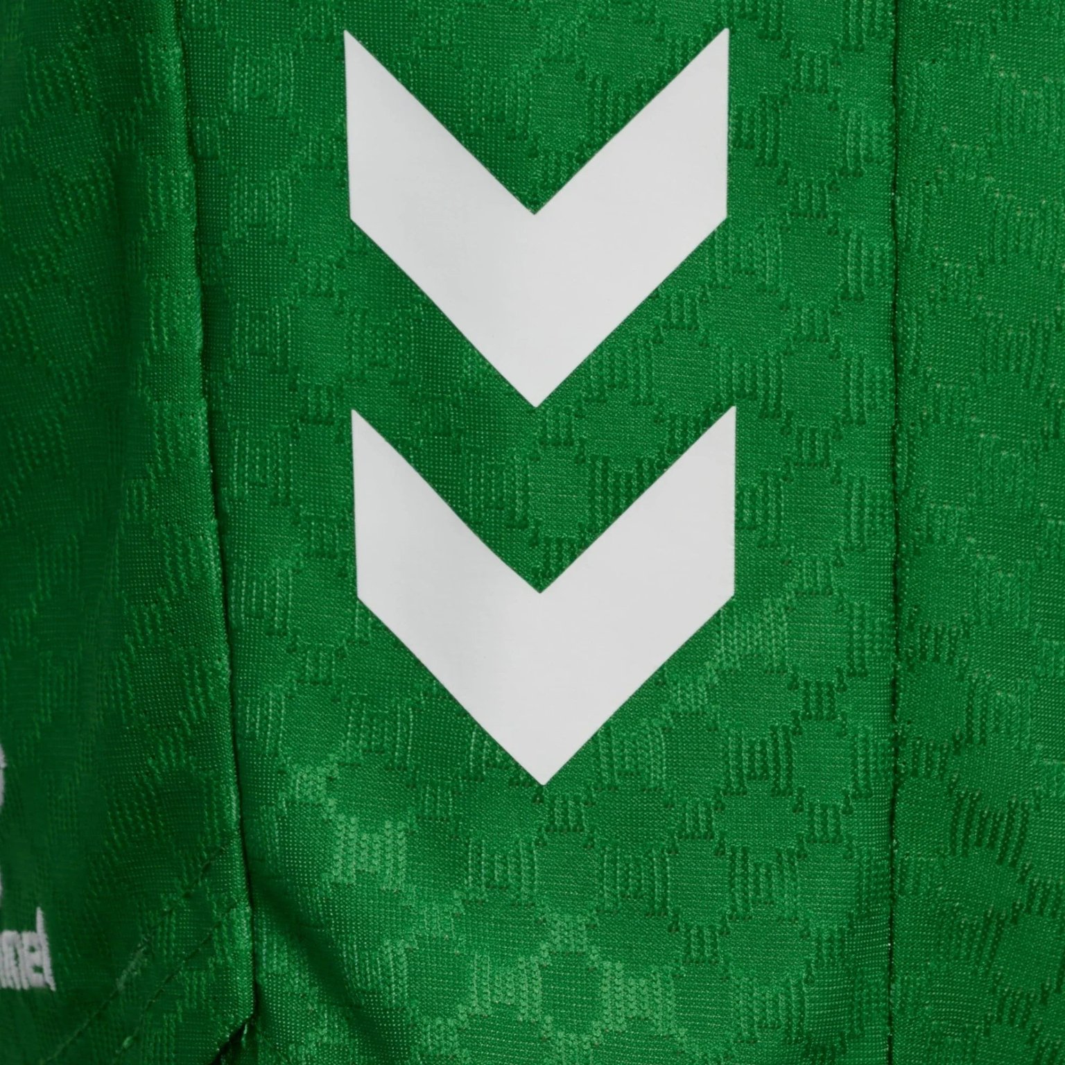 Kinder Hummel Real Betis Heim Shorts 26/27 – Bild 6