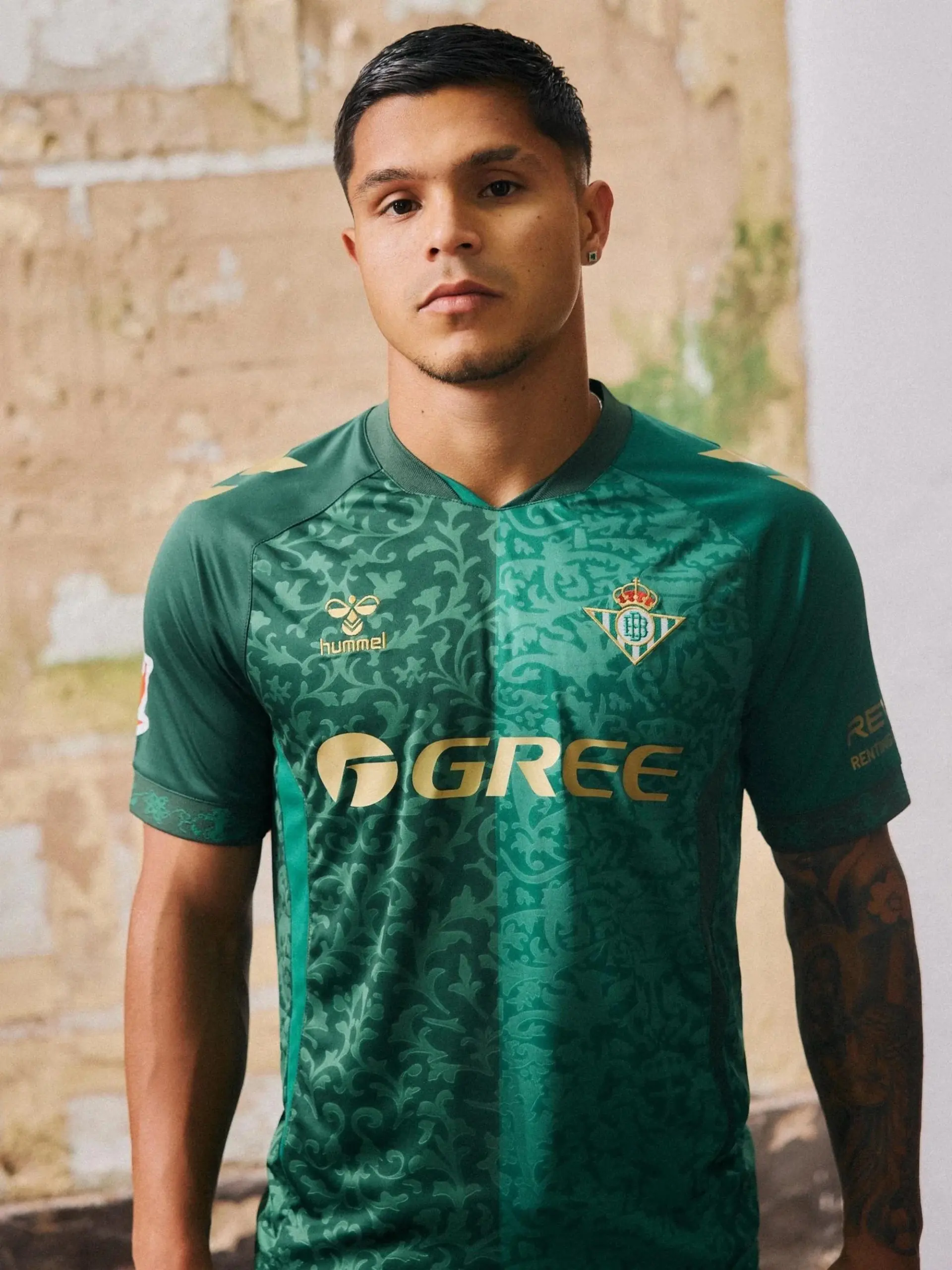 Herren Hummel Real Betis Auswärts Trikot 26/27 – Bild 11