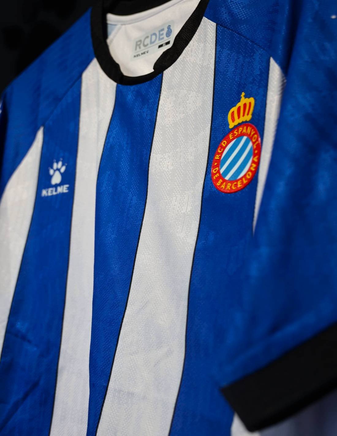 Kinder Kelme RCD Espanyol Heimtrikot 26/27 – Bild 3