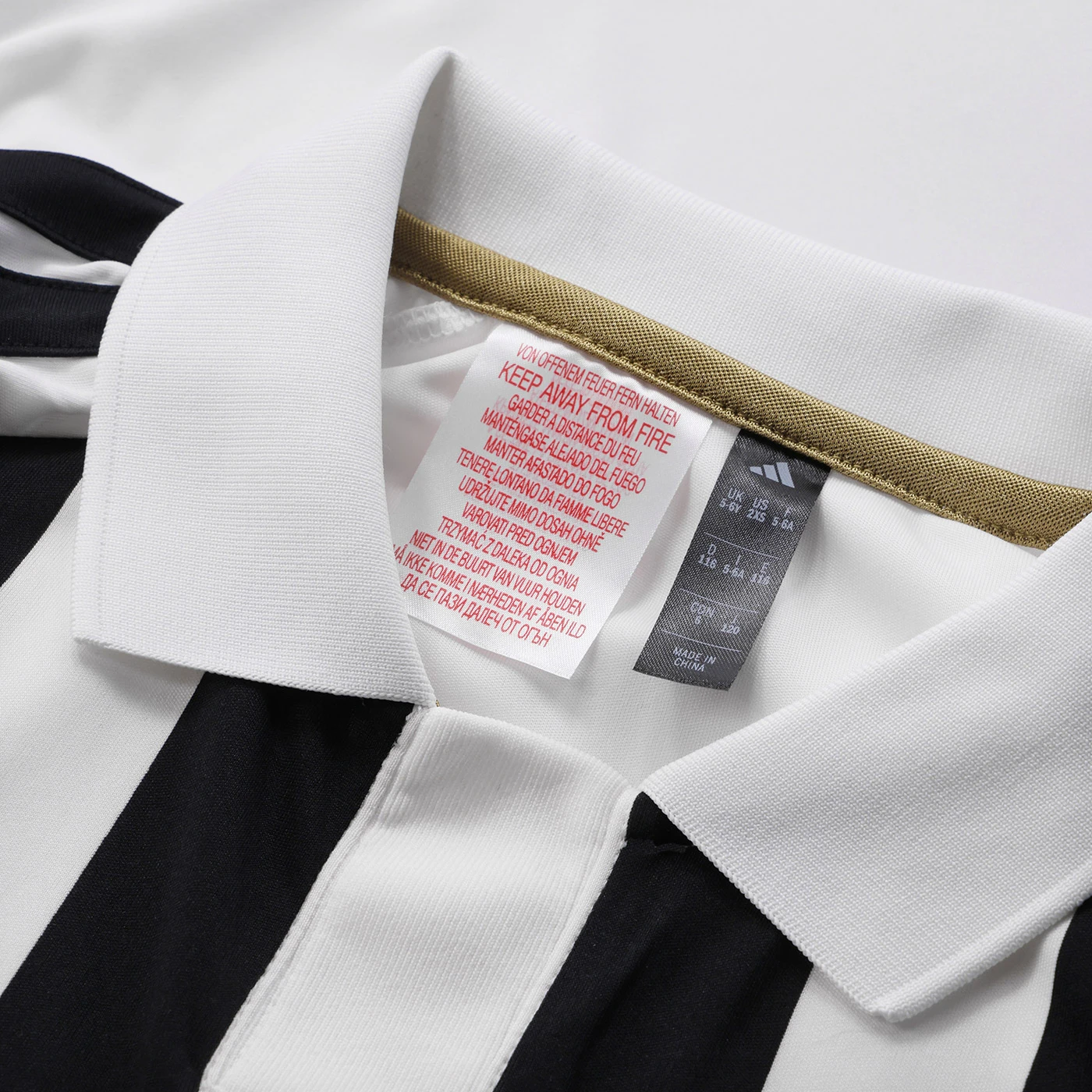 Adidas Juventus Heim Trikot 26/27 Kinder – Bild 12