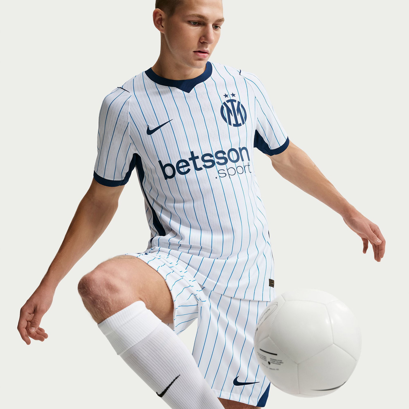 Nike Inter Mailand Auswärtstrikot 26/27 Herren – Bild 8