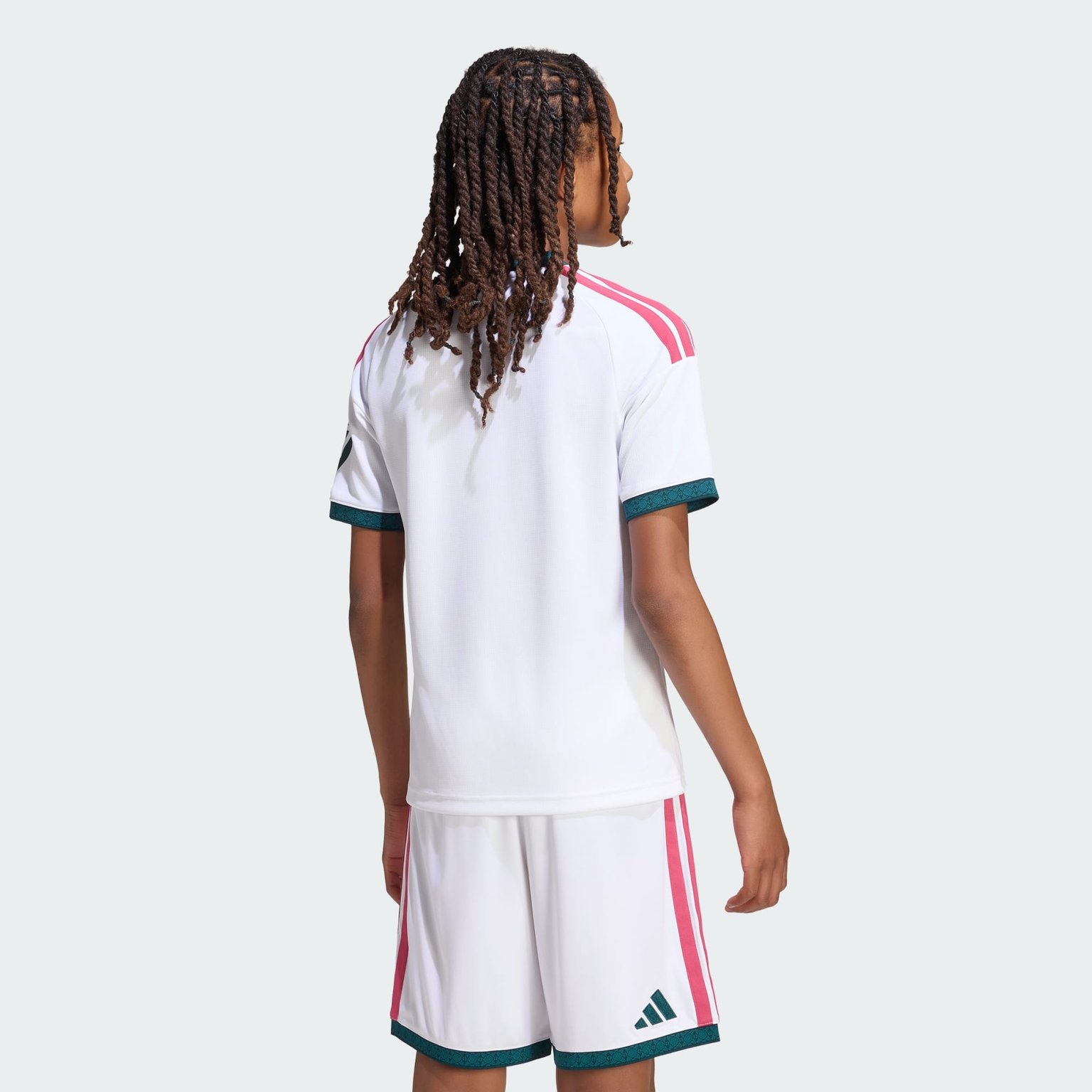 Adidas Real Madrid Heim Trikot 26/27 Kinder – Bild 3