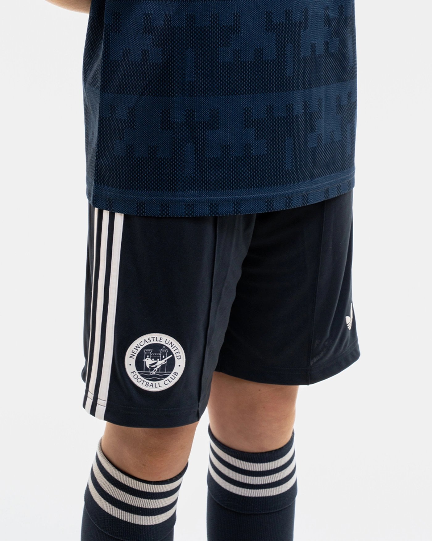 Adidas Newcastle United Auswärts Shorts 26/27 Kinder – Bild 3